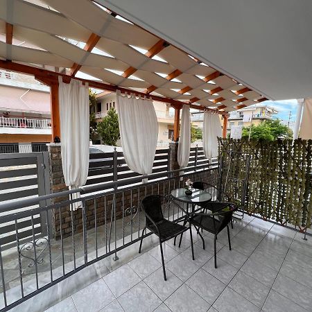 Niriides Rooms Nea Kallikrateia Exterior photo